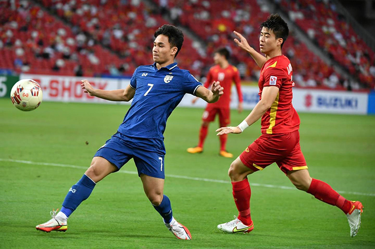 Duy Mạnh dính chấn thương và nhiều khả năng vắng mặt trong trận bán kết lượt về AFF Cup 2021.