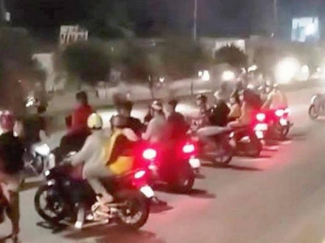 Pháp luật - Truy bắt hàng trăm quái xế tháo biển xe, chạy thành đoàn "quậy tưng" QL51