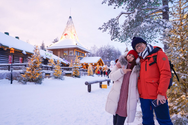 Trước văn phòng của ông già Noel