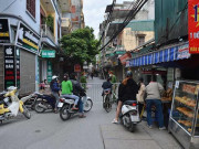 Tin tức trong ngày - Cấp độ dịch COVID-19: Hà Nội có 8 quận và 67 phường, xã “nguy cơ cao”