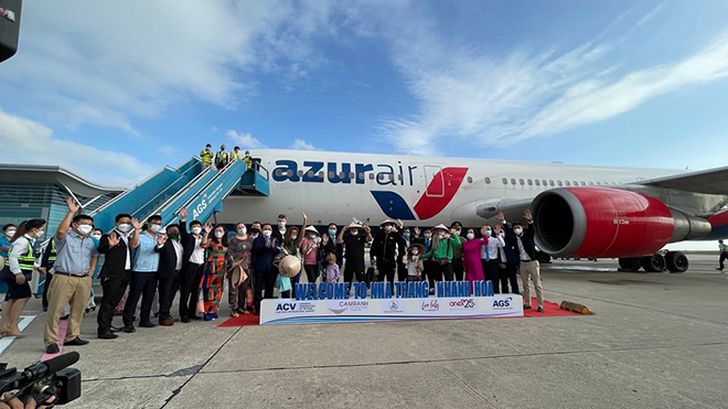 Khánh Hòa đón đoàn khách hộ chiếu vaccine đầu tiên từ Nga - 2