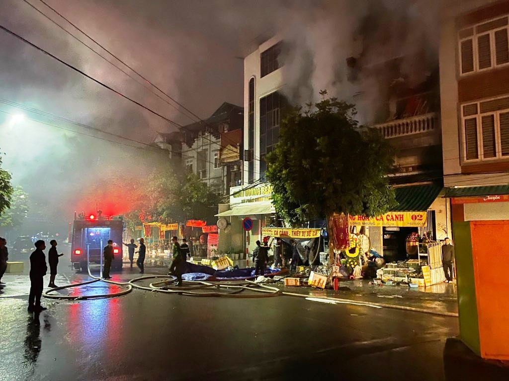 Công an thông tin vụ cháy nhà 3 người chết ở Thanh Hoá - 1