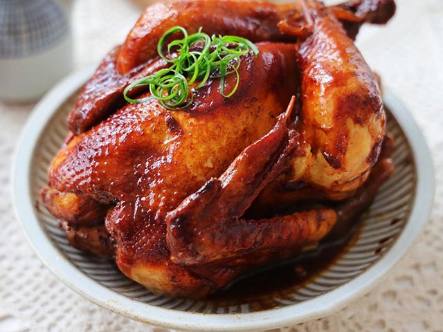 Ẩm thực - Cách làm gà nướng ngũ vị, da giòn vàng ươm, đáng đồng tiền bát gạo