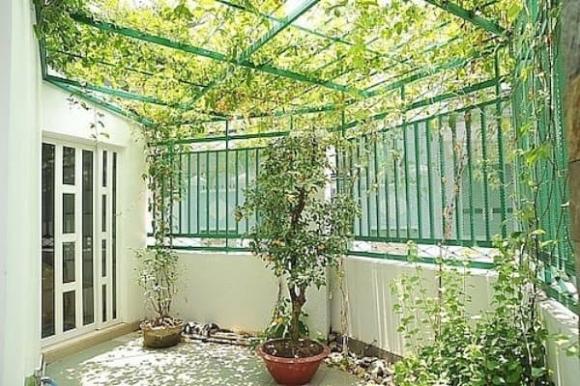 Hoài Linh gia tài đồ sộ nhưng cô đơn lẻ bóng, "cặp bài trùng" từ hải ngoại đến khi về VN sống thế nào? - 4