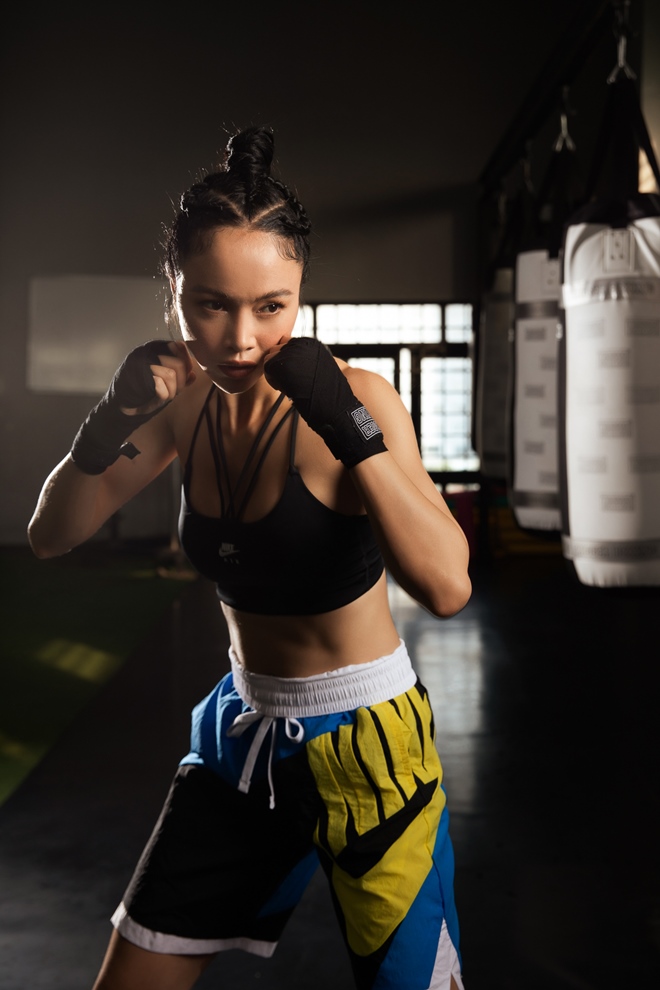 Rũ bỏ "nàng Quyên" yếu đuối, Vũ Ngọc Anh đốt mắt với hình tượng boxing girl nóng bỏng - 5