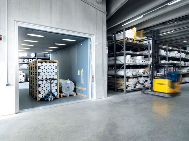 Thang máy tải hàng của Thành Phát