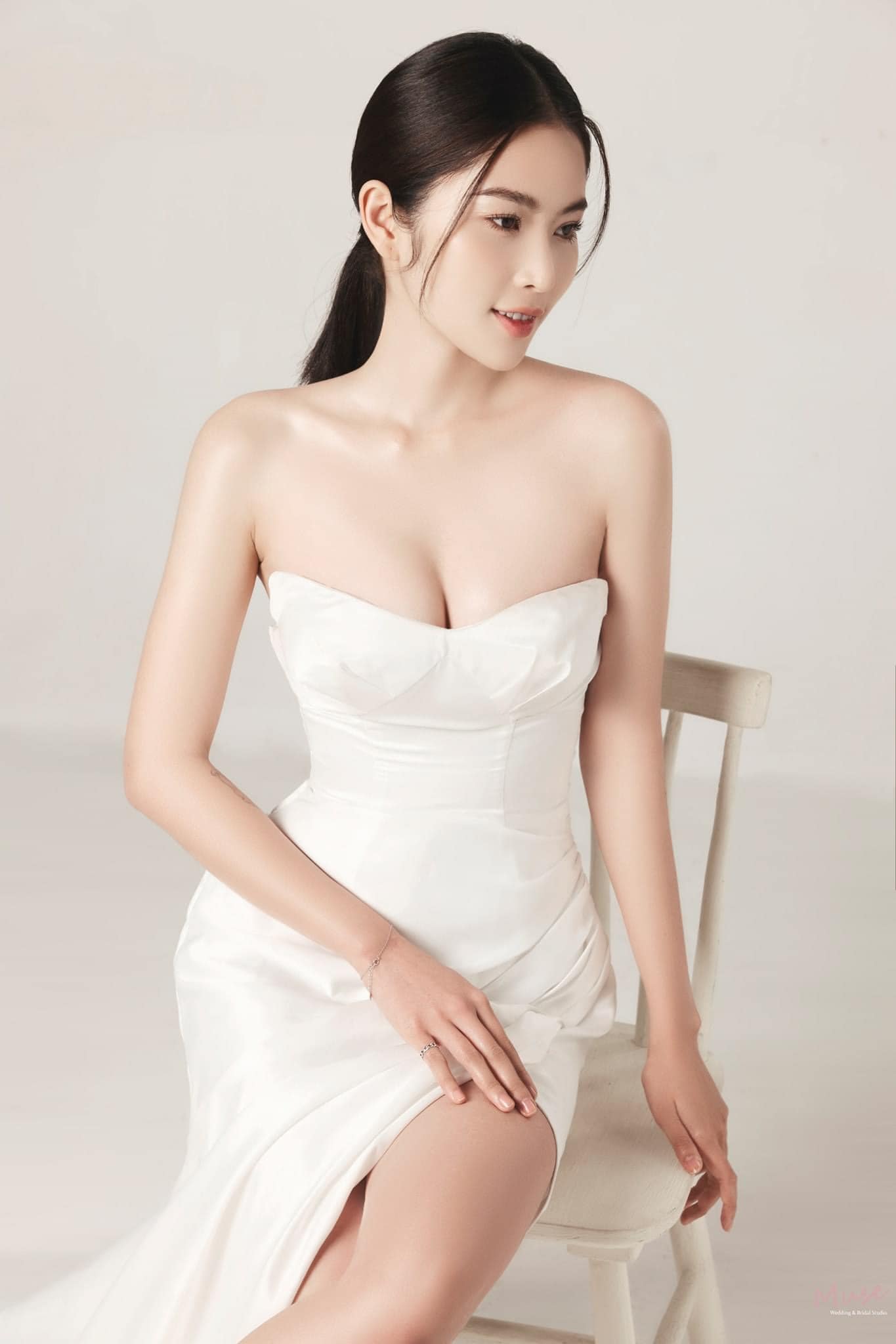 Người đẹp nức tiếng Tiền Giang dự thi Hoa hậu Hoàn vũ thừa nhận song tính là ai?