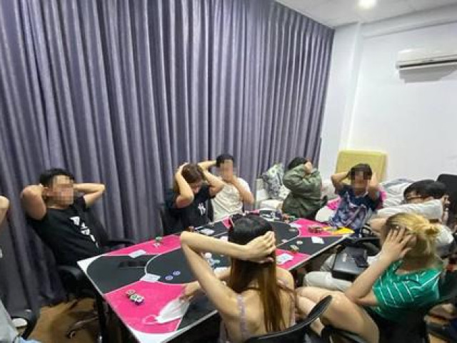Pháp luật - Công an đột kích sòng Poker của con nhà giàu ở TP.HCM
