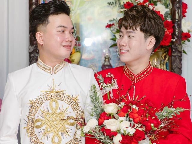 Bạn trẻ - Cuộc sống - Hai chàng trai nên duyên từ cú tát “trời giáng", đám hỏi được bố mẹ tổ chức rình rang