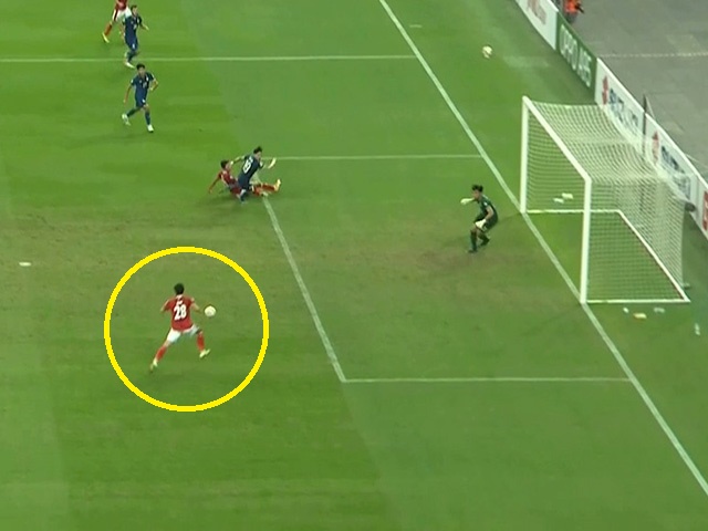 Bóng đá - Khó tin SAO Indonesia "đá ra ngoài khó hơn đá vào gôn", Thái Lan hú vía