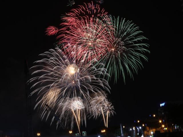 Tin tức trong ngày - Hà Nội không tổ chức hoạt động ngoài trời chào đón năm mới 2022