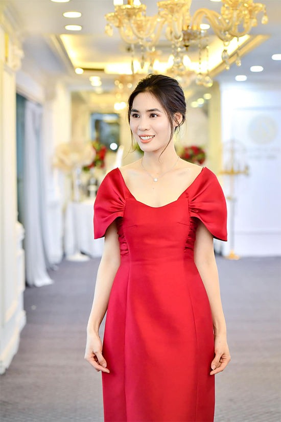 Đại sứ Vì hoà bình 2019 Minh Thu