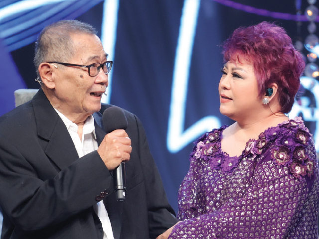 Giải trí - Nhạc sĩ Bảo Chấn rơi nước mắt khi gặp lại "con gái" sau bao năm xa cách