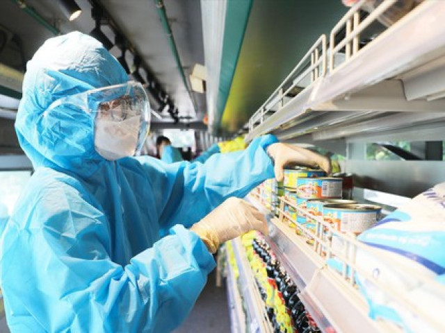 Thị trường - Tiêu dùng - Trôi nổi thực phẩm ''chợ trời'' dịp Tết