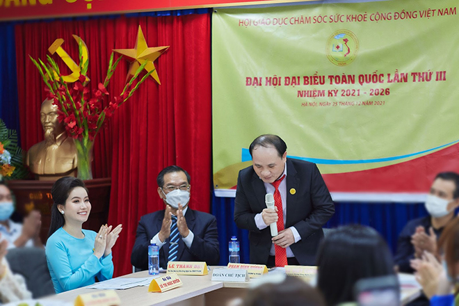 Võ Thị Ngọc Huyền (Huyền Cò) trúng cử BCH Hội Giáo dục chăm sóc sức khỏe cộng đồng Việt Nam lần thứ III - 2