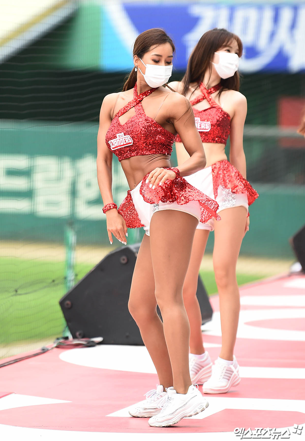 Những cô nàng cơ bắp &#34;đánh bật&#34; vẻ mỏng manh từng được tôn sùng ở Hàn Quốc - 2