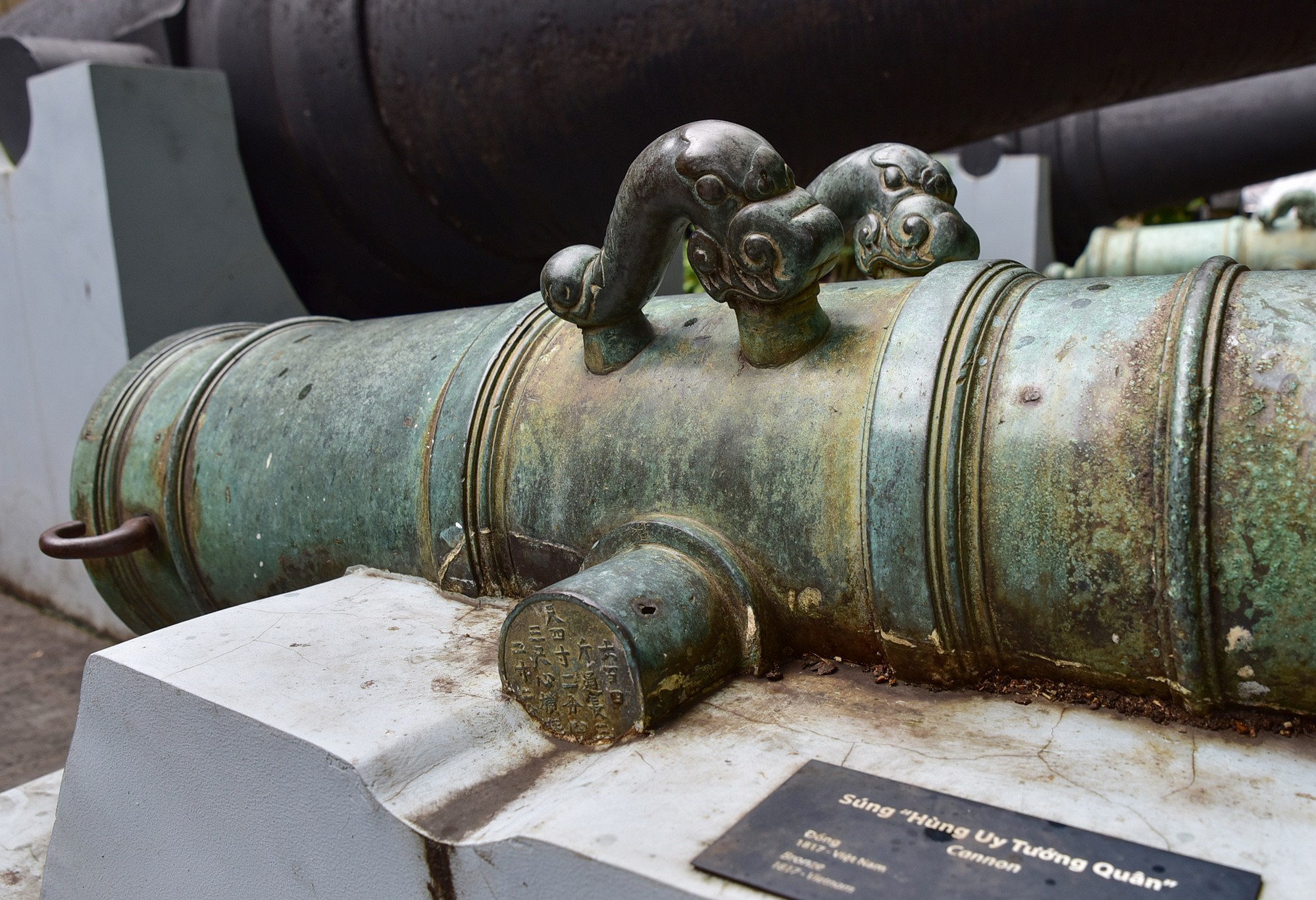 Lộ diện dàn đại bác khổng lồ, súng thần công trăm tuổi giữa TP.HCM - 9