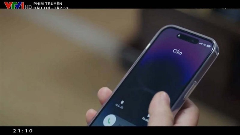 iPhone 14 Pro Max xuất hiện trên phim truyền hình.