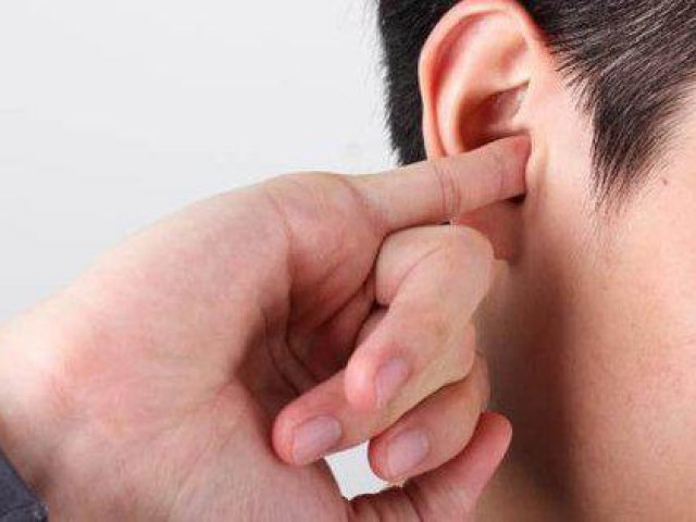 Sức khỏe đời sống - Thường xuyên cảm thấy ngứa tai nhưng không thể lấy gì ra ngoài được, chuyện gì đang xảy ra?