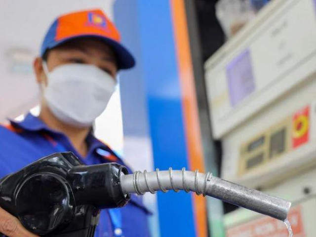 Thị trường - Tiêu dùng - Giá xăng có thể giảm về hơn 20.000 đồng/lít trong phiên điều hành ngày mai