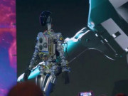Công nghệ thông tin - Robot Optimus hình người của Tesla giá 480 triệu đồng có gì đặc biệt?