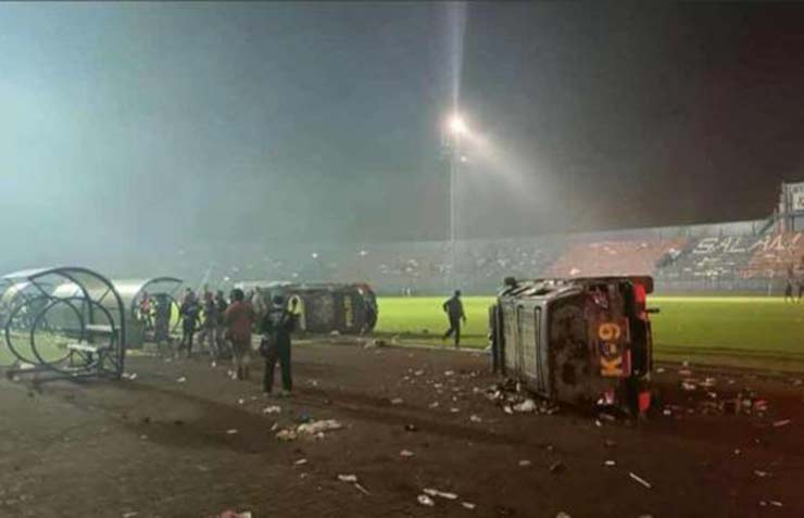 Cảnh tượng sau bạo động tại SVĐ của CLB Arema FC