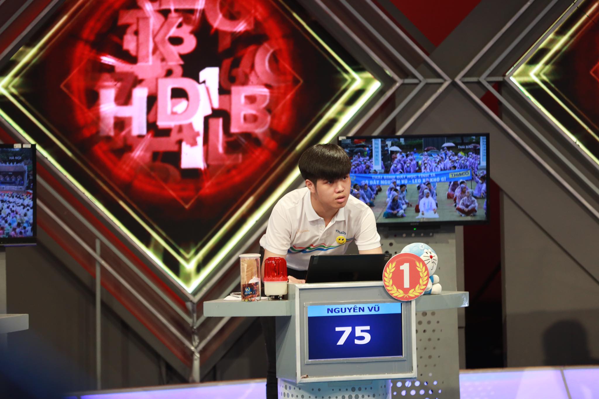 "Chàng trai quê lúa" nín thở giành nguyệt quế Đường lên đỉnh Olympia 2022 - 5