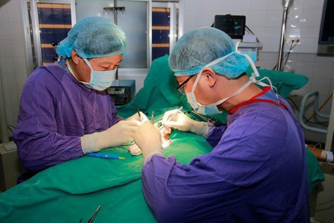 Phẫu thuật điều trị bệnh lý nam khoa tại Bệnh viện Việt Đức (Hà Nội) - Ảnh minh hoạ