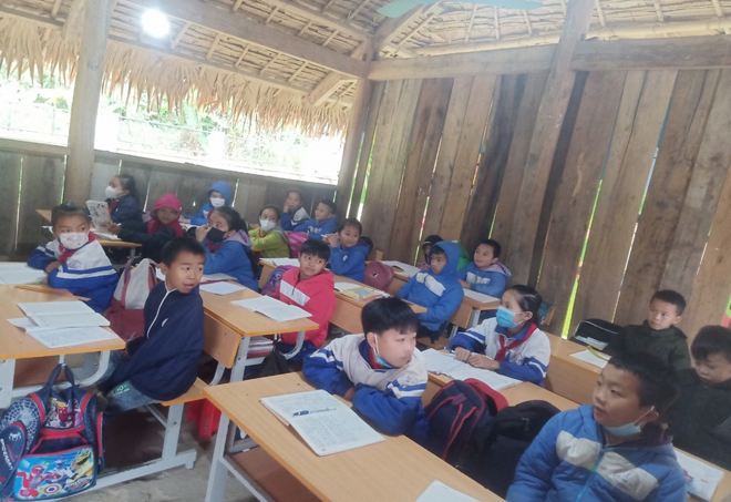 Tình trạng thiếu thốn cơ sở vật chất tại trường bản Mường Piệt – Nghệ An