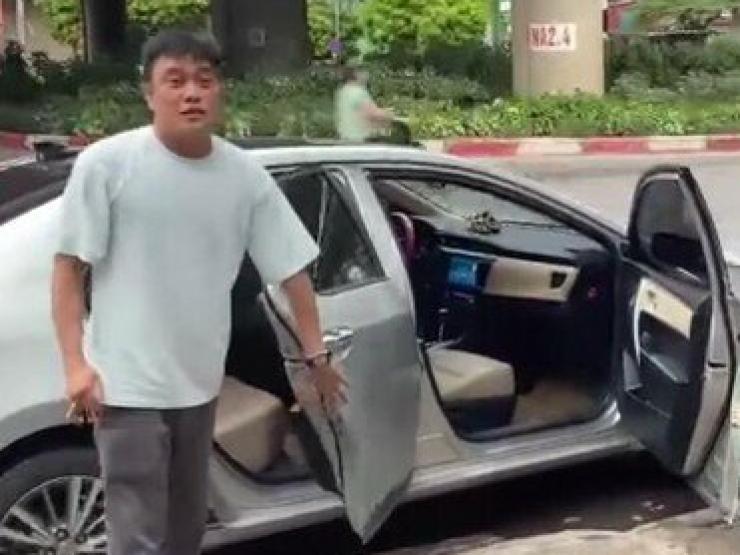 Tin tức trong ngày - Thiếu tá CSGT kể chuyện cứu nữ nạn nhân TNGT, nhờ quay clip làm chứng