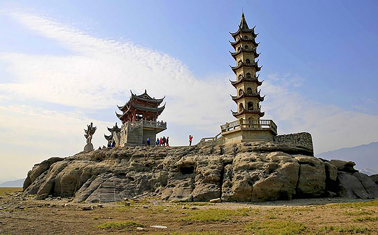 2. Đây là một công trình mang tính bước ngoặt, là một di tích văn hóa mang tính biểu tượng của thành phố Lư Sơn.


