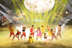 Nhạc - Hoàng Thùy Linh khuấy động sân khấu cùng Da LAB