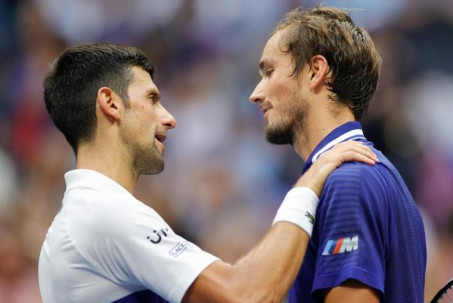 Djokovic hẹn đấu Medvedev ở Kazakhstan, bố Federer nói về Nole (Tennis 24/7)