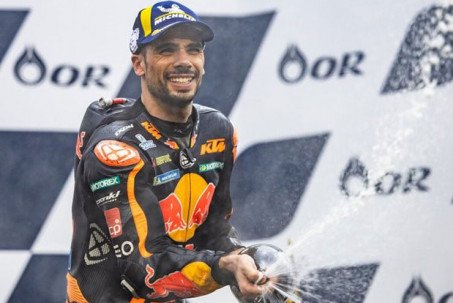Đua xe MotoGP, Thai GP: Cú đúp thắng cho chuyên gia đua mưa, "cuộc chiến" đến hồi cao trào