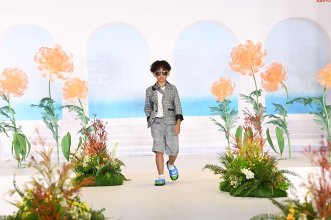 Thần thái các mẫu nhí được đào tạo chuyên nghiệp