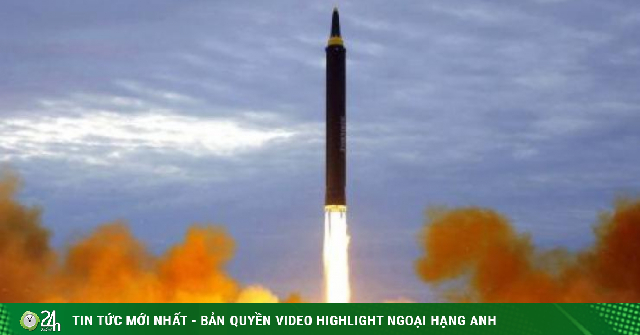 Tên lửa đạn đạo Triều Tiên bay xa chưa từng thấy: Chuyên gia nói gì?