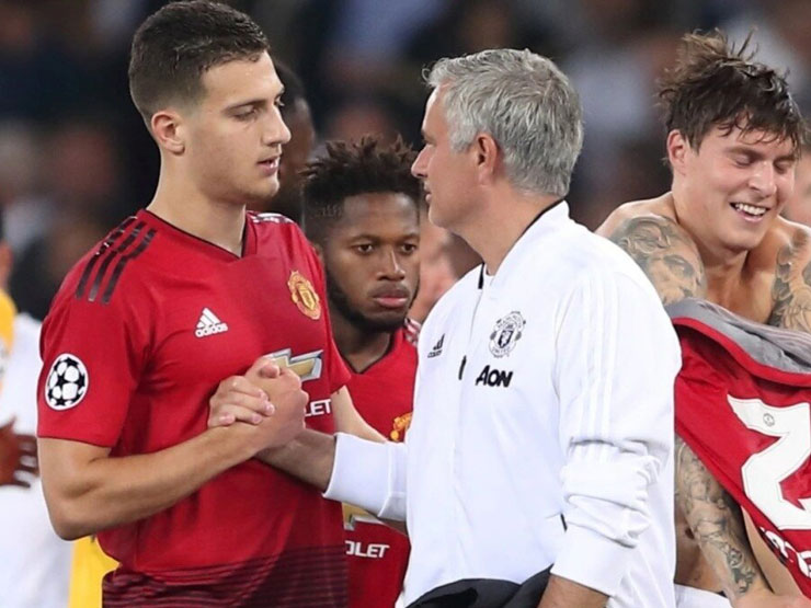 Bóng đá - Tin mới nhất bóng đá tối 4/10: Pogba trở lại sớm hơn dự kiến, Mourinho muốn cuỗm Dalot