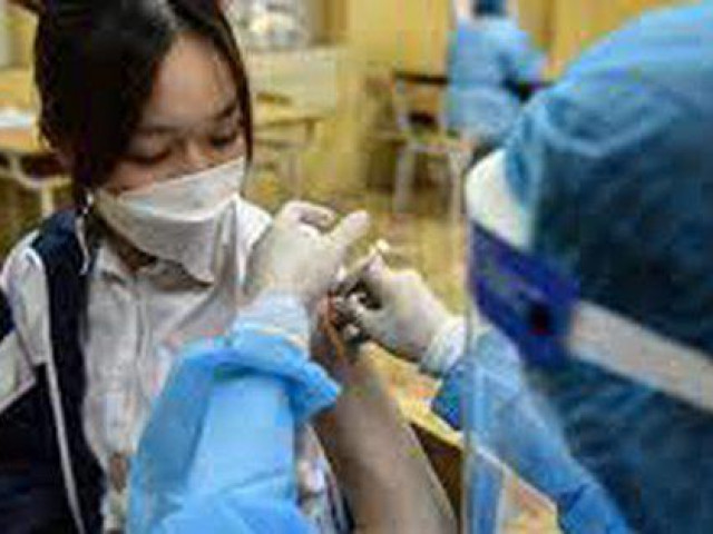Tin tức trong ngày - Sở Y tế TP HCM đề nghị cung cấp danh sách phụ huynh là nhân viên y tế chưa tiêm vắc-xin cho con