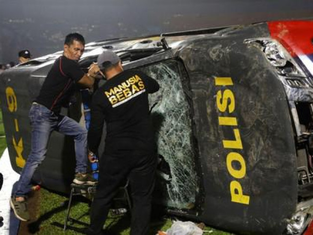 Bóng đá - Hé lộ nhiều chi tiết sốc trong thảm kịch giẫm đạp tại Indonesia