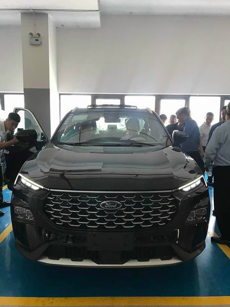 Ford Territory 2023 tại Việt Nam chưa bán chính thức đã có tin phải mua "kèm lạc" - 6