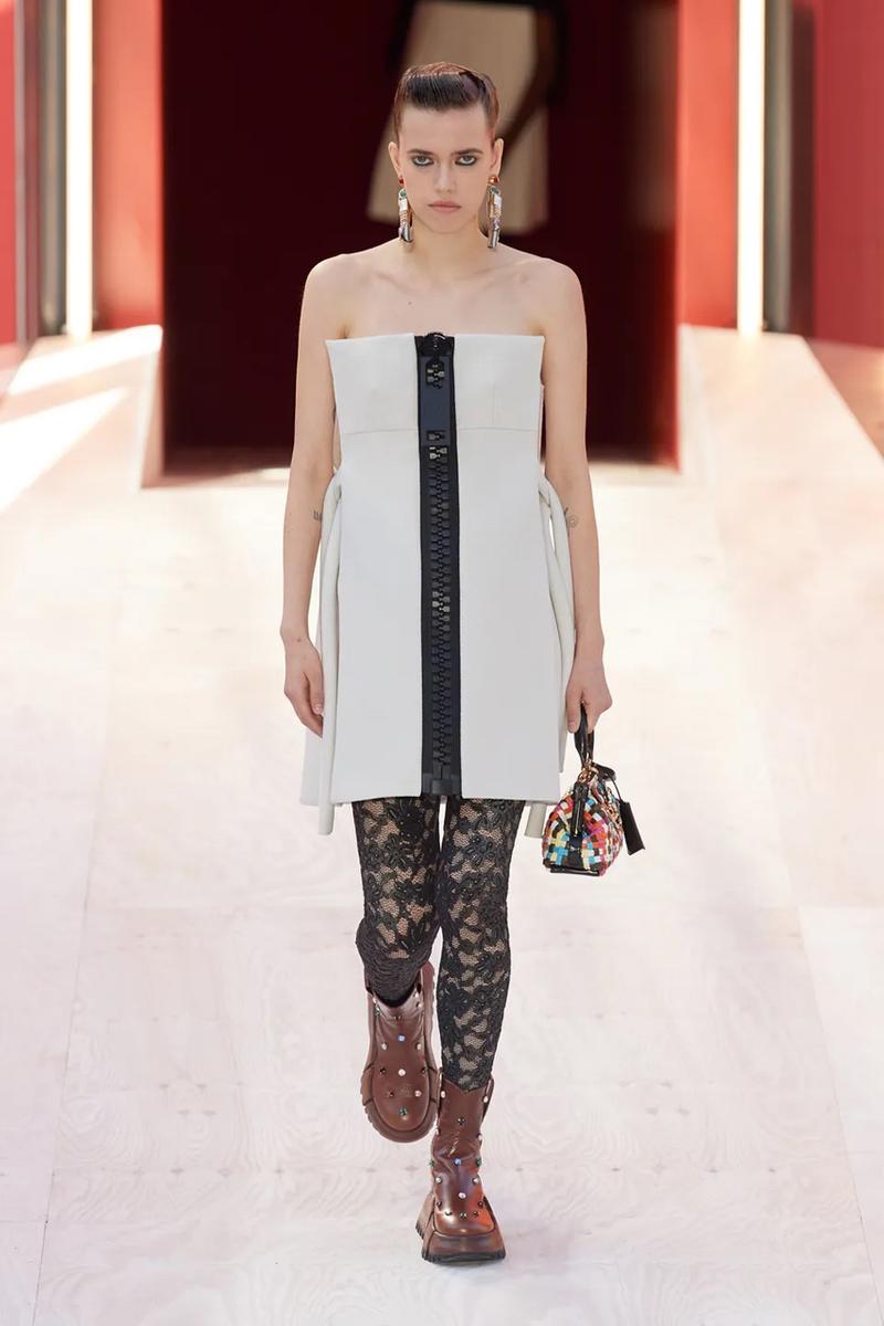 Louis Vuitton kết thúc Tuần lễ thời trang Paris với cải tiến trang phục ready to wear - 14