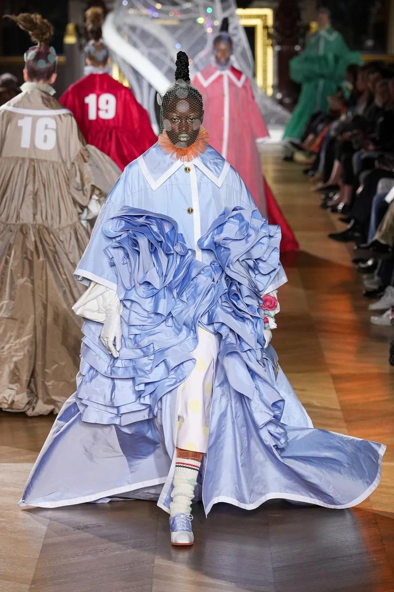 Thom Browne tiếp tục gây choáng ngợp tai Paris - 3