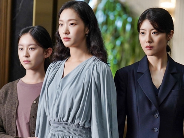 Phim - Yêu cầu Netflix gỡ phim "Ba chị em" vì xuyên tạc lịch sử