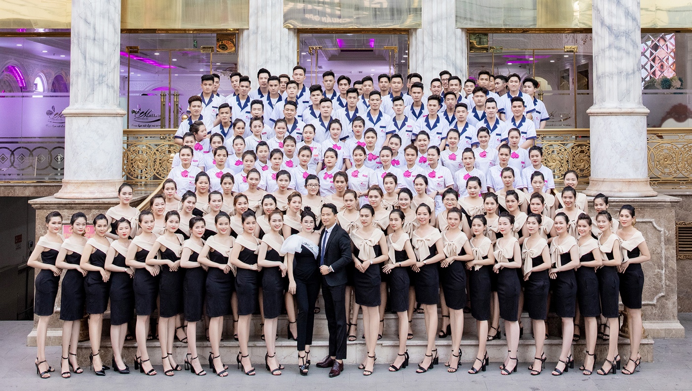 Đội ngũ nhân viên “hùng hậu” của Thẩm mỹ viện Mailisa