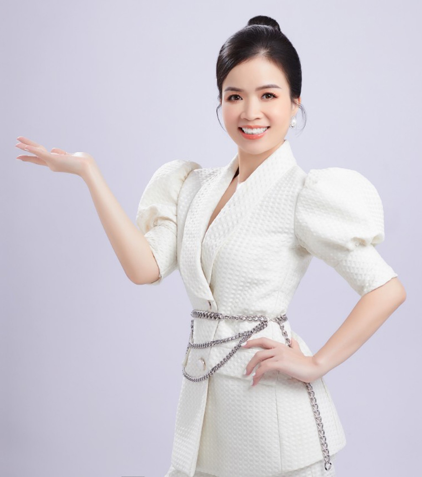 Diễn giả Thảo Phạm: “Muốn thành công phải vượt qua chính mình” - 4