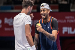 Kết quả tennis mới nhất giải ATP 500:  " Ngựa chứng "  Kyrgios vượt khó, Medvedev thắng dễ