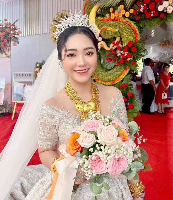 Loạt đám cưới "ngập vàng" năm 2022, cô dâu chú rể nhận hơn 300 cây vàng - 4