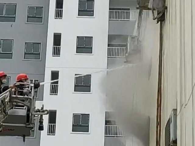 Tin tức trong ngày - Nóng: Khởi tố 2 cán bộ công an liên quan vụ cháy karaoke An Phú khiến 32 người chết