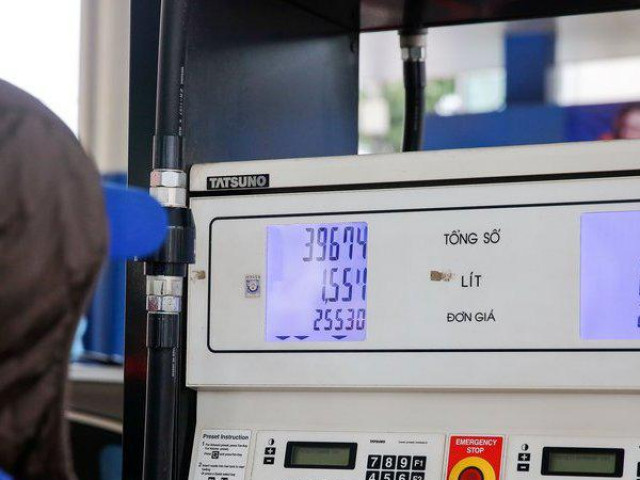 Thị trường - Tiêu dùng - Giá xăng dầu sắp tăng vì "gánh" thêm chi phí vận chuyển