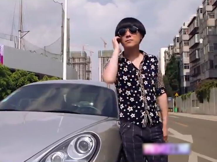 Clip hài hước - Lần đầu hẹn hò, chàng trai bị cô gái làm ngơ vì đi xe máy